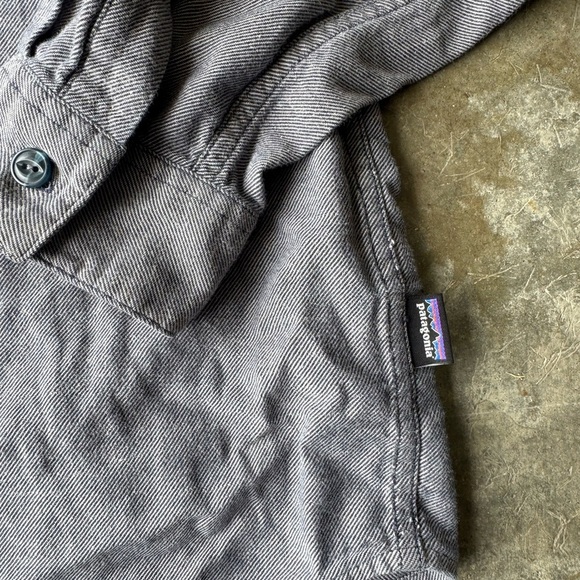 Patagonia Charcoal Button-Up Shirt - Picture 2 of 3